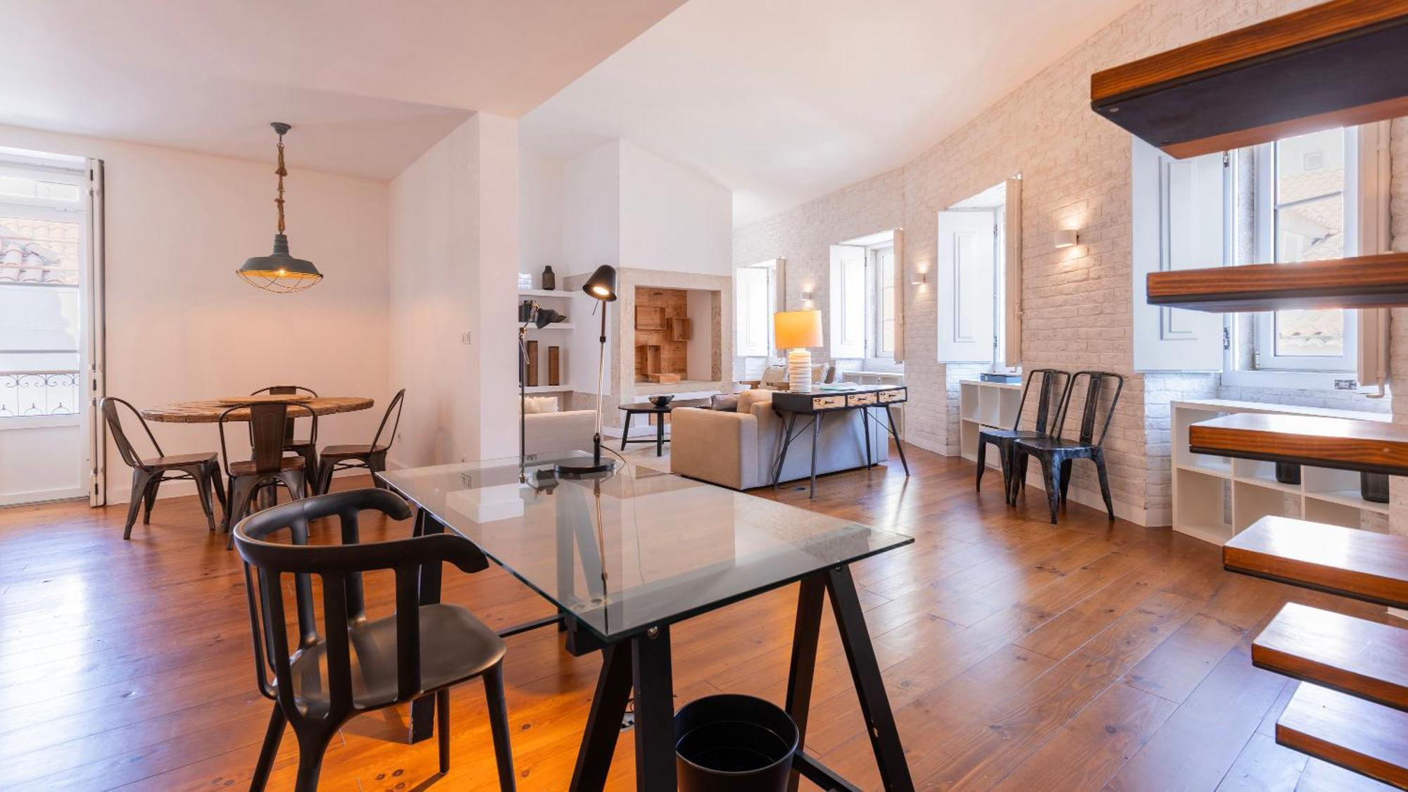 Lejlighed Charming 3bdr Duplex In Center By Lovelystay *