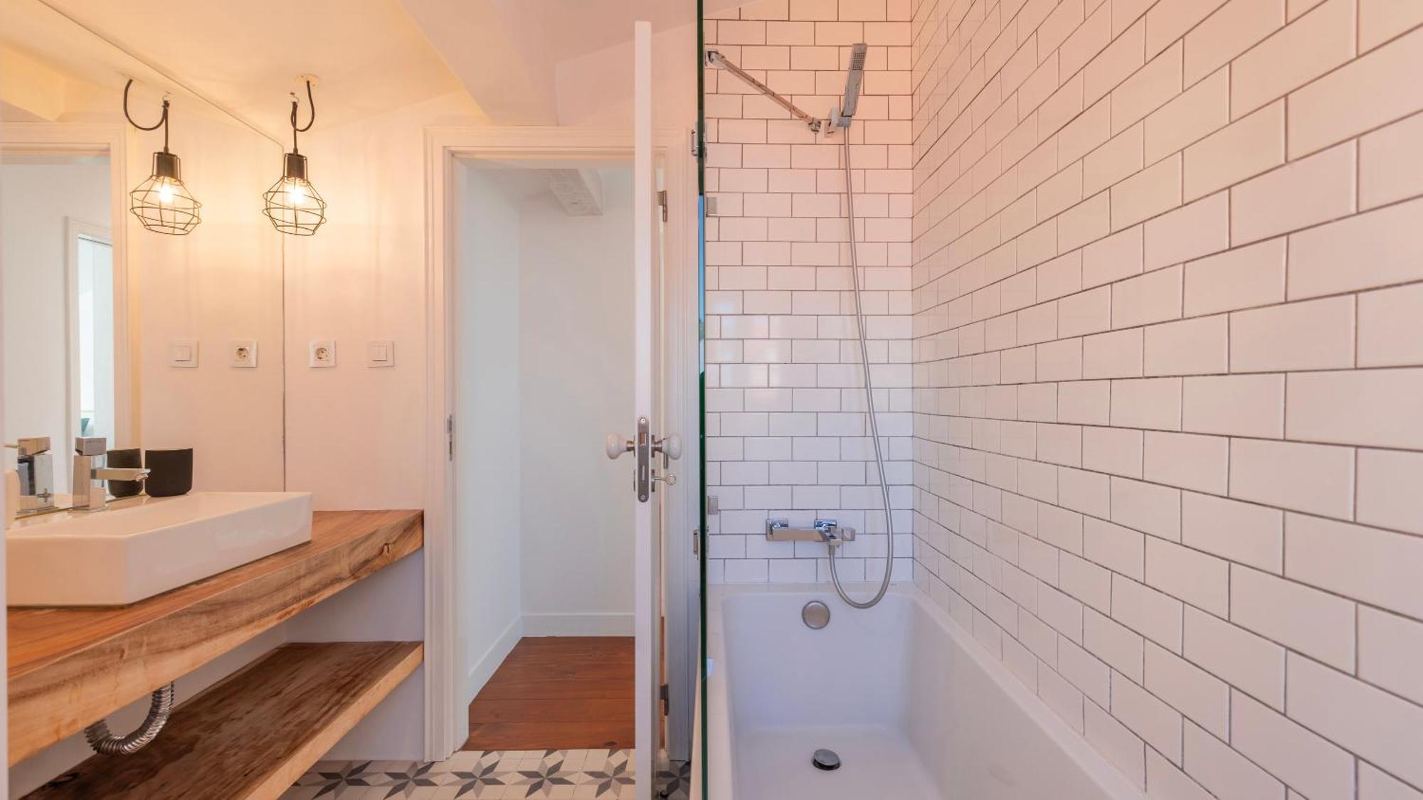 Lejlighed Charming 3bdr Duplex In Center By Lovelystay *
